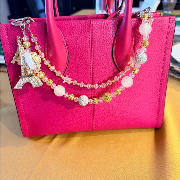 Stop carrying a basic bag. - Picture 6 of 6